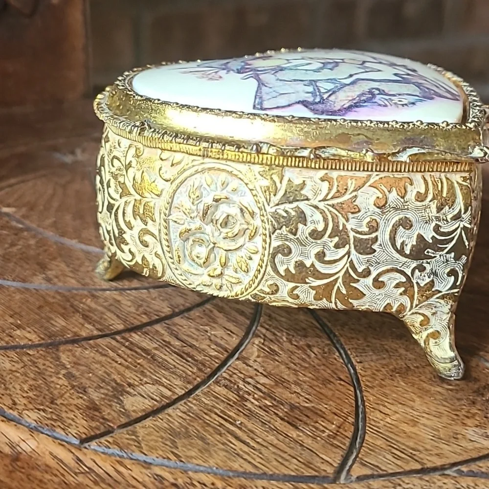 Vintage Footed Jewelry Box Trinket Box Heart Shape Hummel Boy w/ Bird Flute